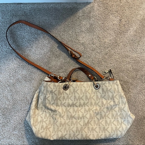 Michael Kors Large Shoulder Bag - Picture 1 of 5